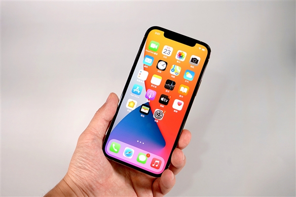 集安苹果手机维修分享iOS 14.2修订版已到，专属iPhone 12系列 
